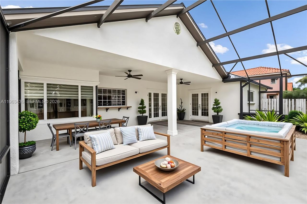 15507 NW 82nd Ct, Miami Lakes, FL 33016 Photo