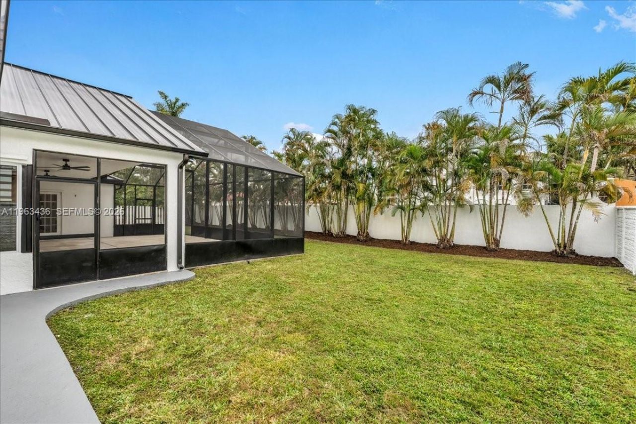 15507 NW 82nd Ct, Miami Lakes, FL 33016 Photo