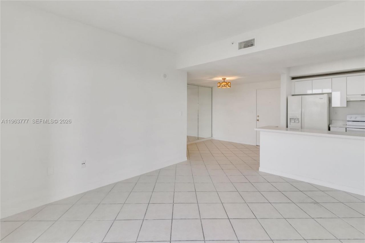 3500 Coral Way, Unit 1207, Miami, FL 33145 Photo