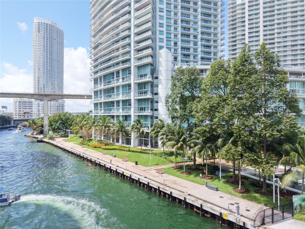 90 SW 3rd St, Unit 1608, Miami, FL 33130 Photo