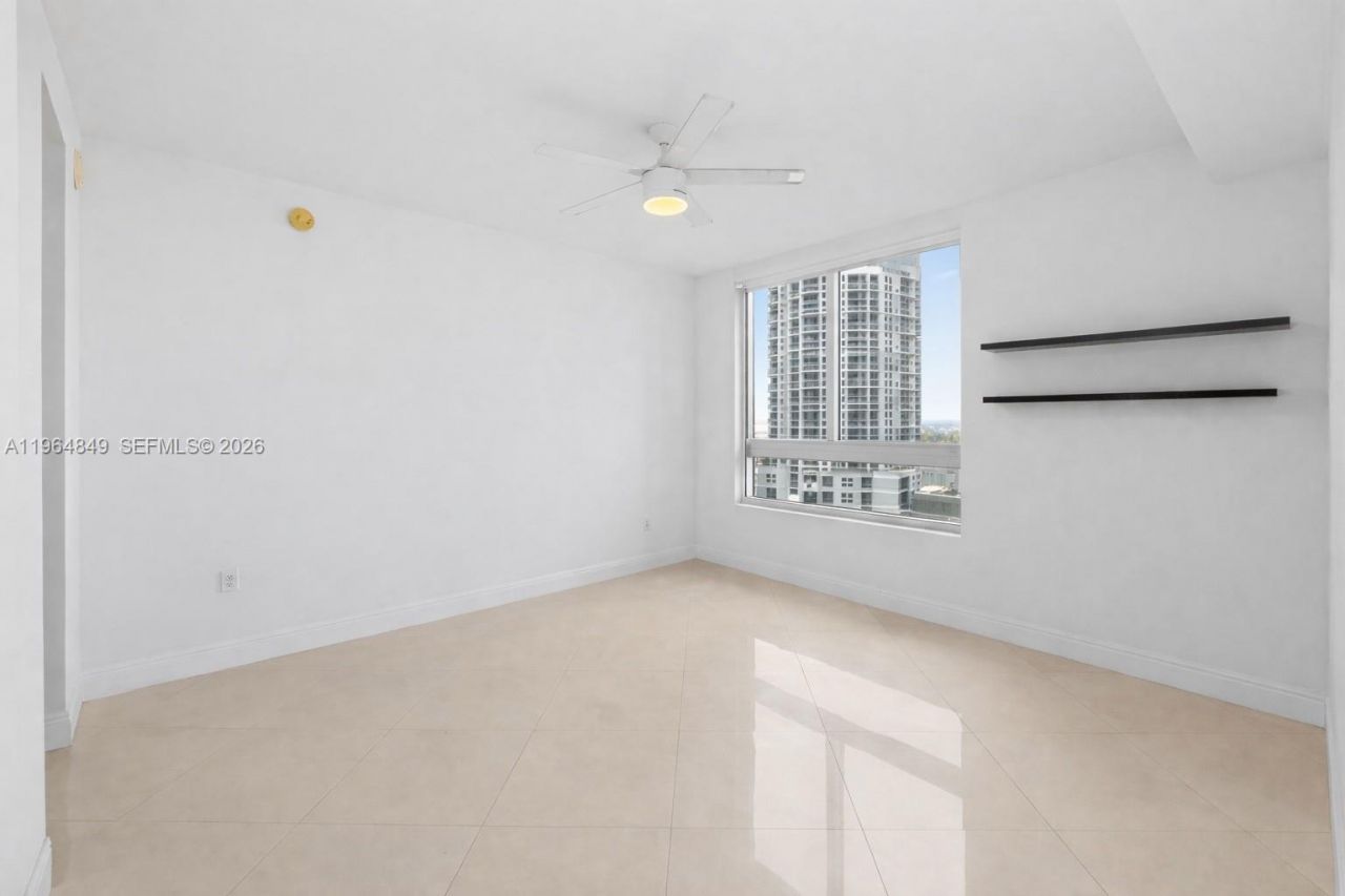 90 SW 3rd St, Unit 1608, Miami, FL 33130 Photo