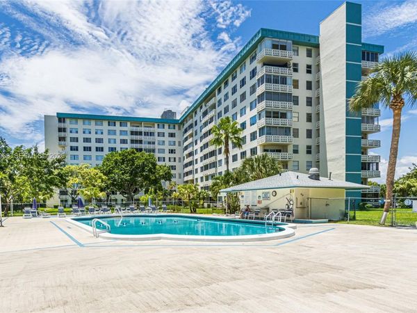 4330 Hillcrest Dr , Unit 716, Hollywood, FL 33021