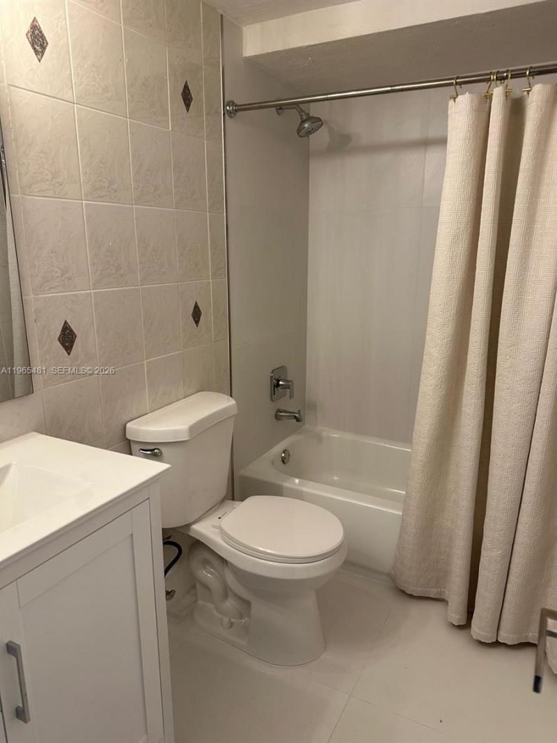 10916 SW 70th Ter, Miami, FL 33173 Photo