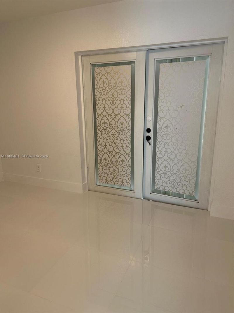 10916 SW 70th Ter, Miami, FL 33173 Photo