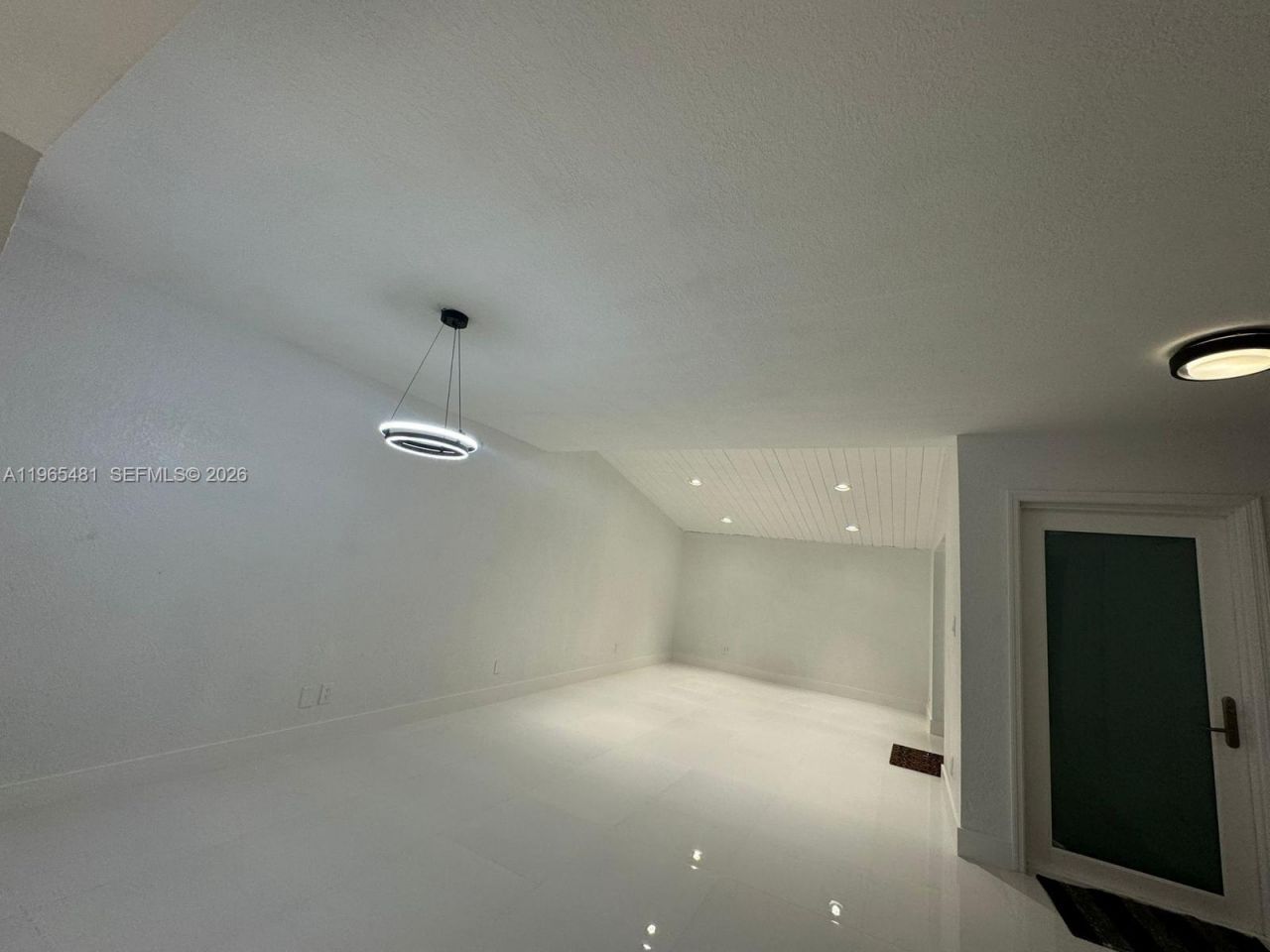 10916 SW 70th Ter, Miami, FL 33173 Photo