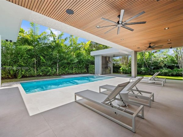 215 S Shore Dr, Miami, FL 33133