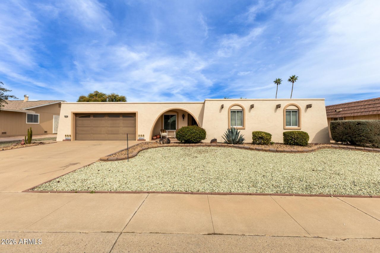 10126 W Brookside Drive, Sun City, AZ 85351 Main Photo