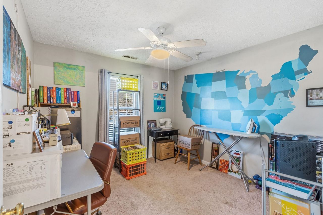 590 Bridgeport Dr. Photo 14