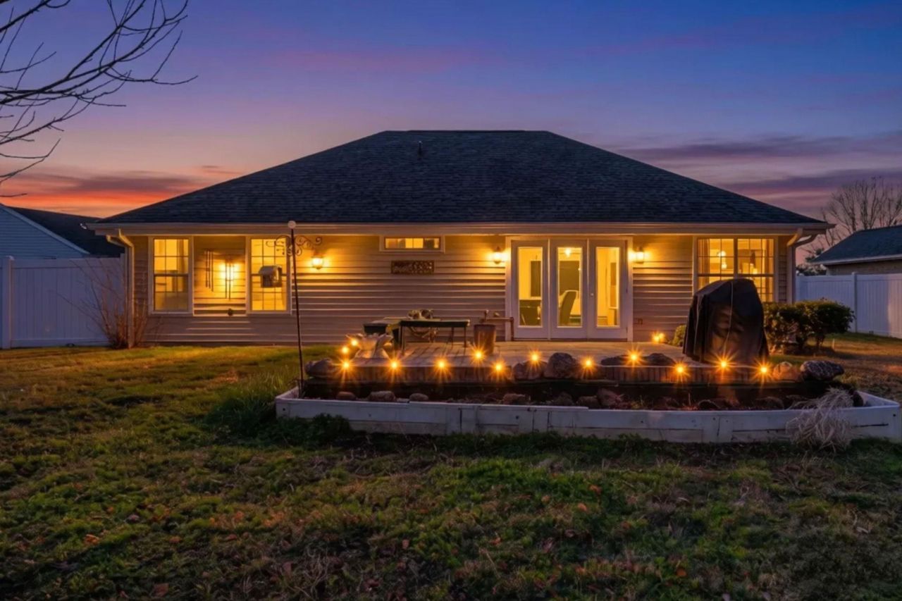 590 Bridgeport Dr. Photo 26