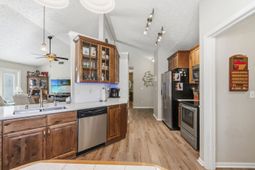 590 Bridgeport Dr. photo 4