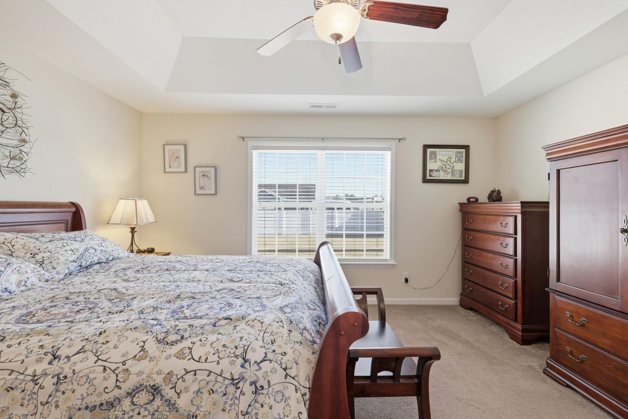 1228 Augustus Dr. Photo 21