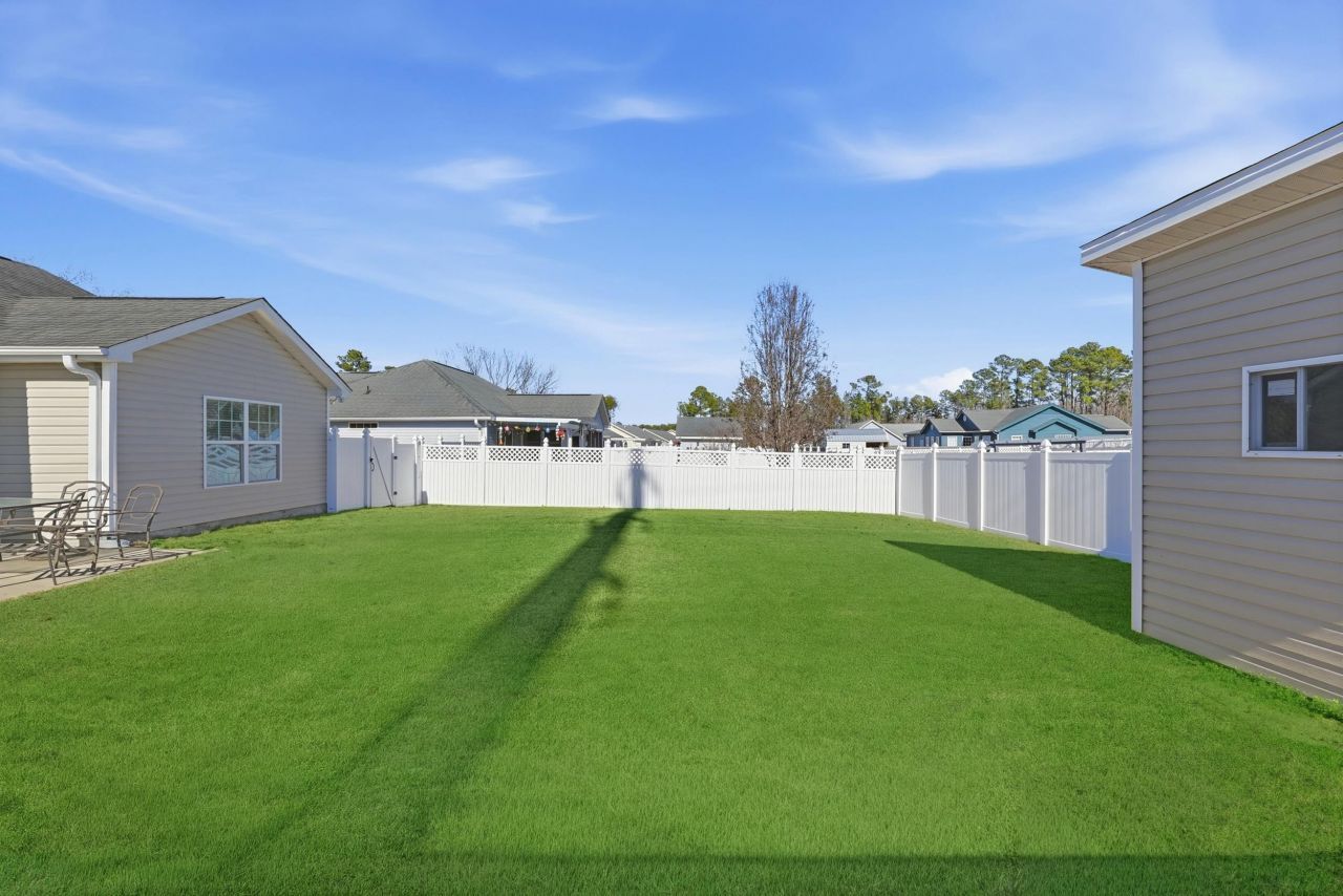 1228 Augustus Dr. Photo 37