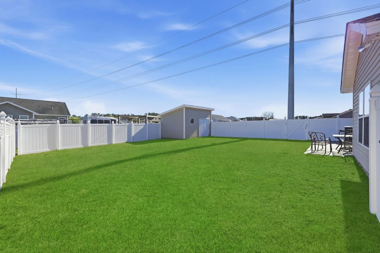 1228 Augustus Dr. Photo 39