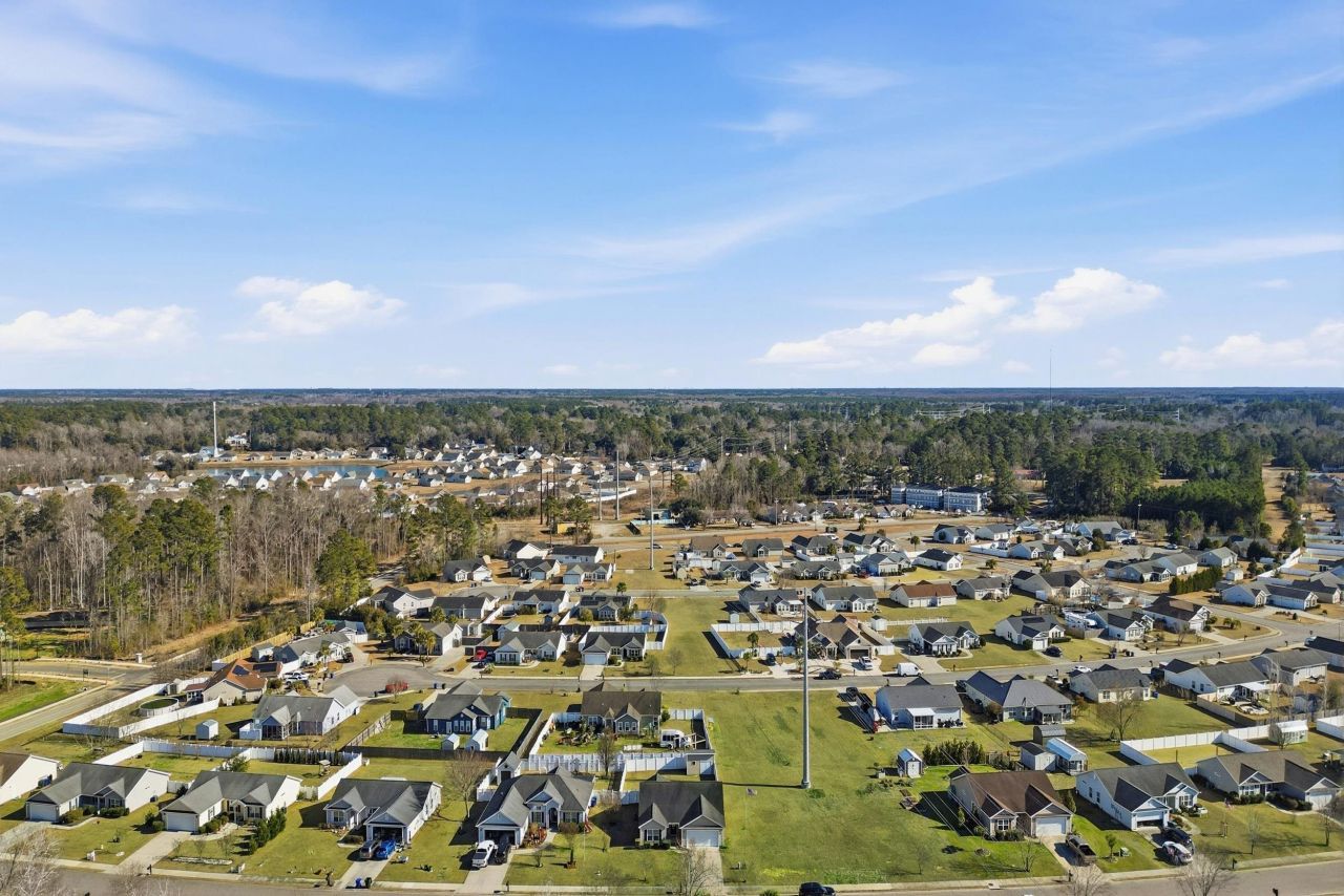 1228 Augustus Dr. Photo 47