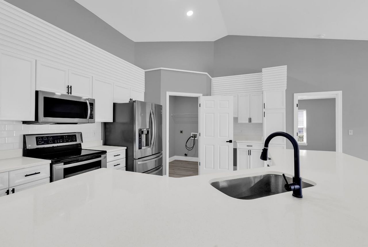 190 Rocko Dr. Photo 13