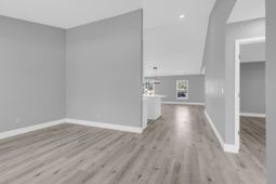 190 Rocko Dr. photo 4