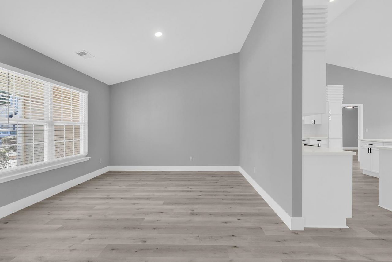 190 Rocko Dr. Photo 4