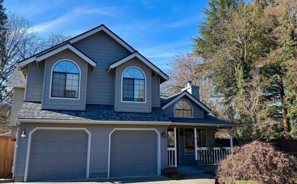 1516 NW Thompson Way, Grants Pass, OR 97526 Main Photo