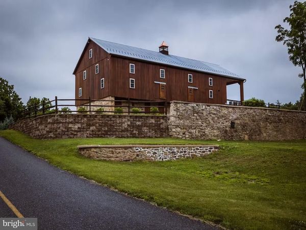 284 HICKORY DRIVE, AUBURN, PA 17922