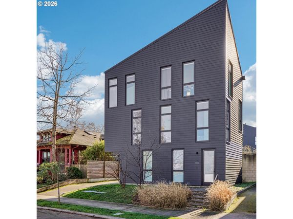 150 N BUFFALO ST, Portland, OR 97217