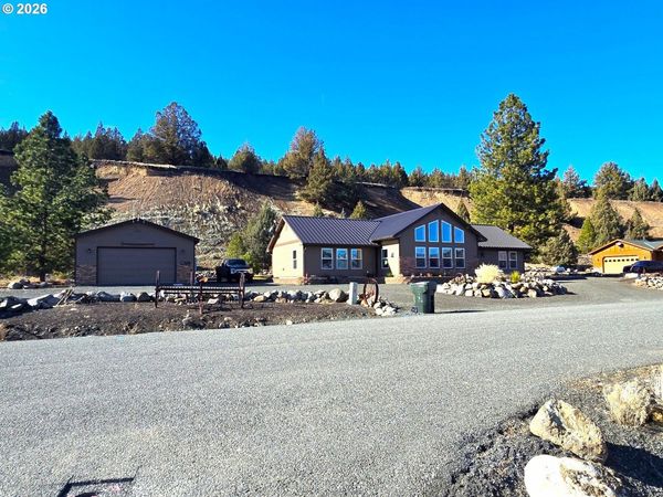 217 Elkview Dr., Canyon City, OR 97820