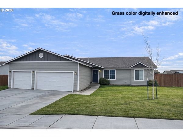 2665 CURLEW ST, Umatilla, OR 97882