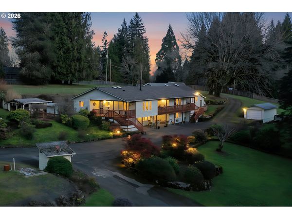 32809 Boomer LOOP, Scappoose, OR 97056