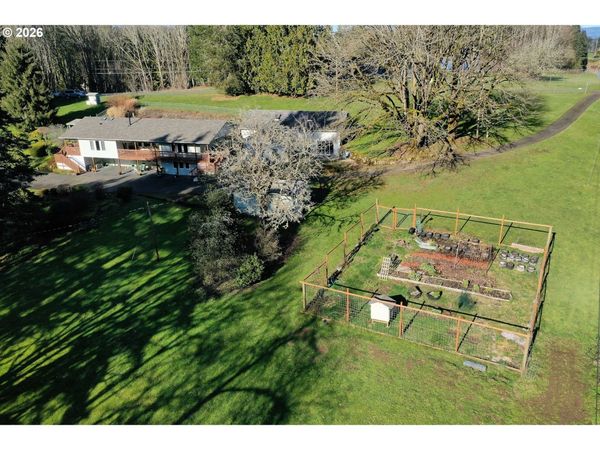 32809 Boomer LOOP, Scappoose, OR 97056