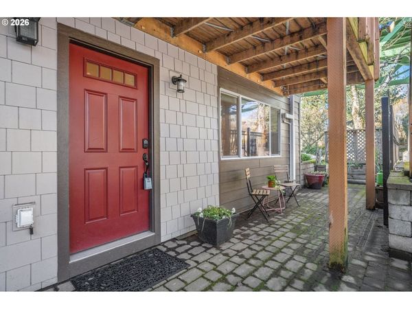 8682 N WILLAMETTE BLVD, Portland, OR 97203