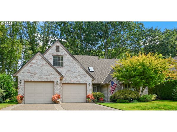 31530 SW VILLAGE GREEN CT, Wilsonville, OR 97070