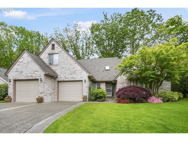 31530 SW VILLAGE GREEN CT, Wilsonville, OR 97070