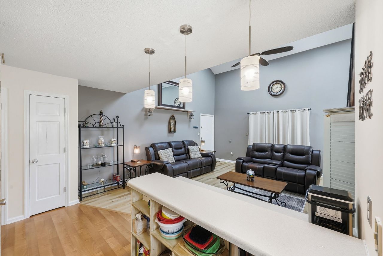 209 Double Eagle Dr. Photo 13