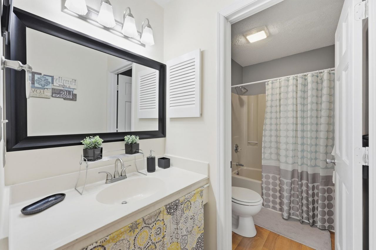 209 Double Eagle Dr. Photo 17