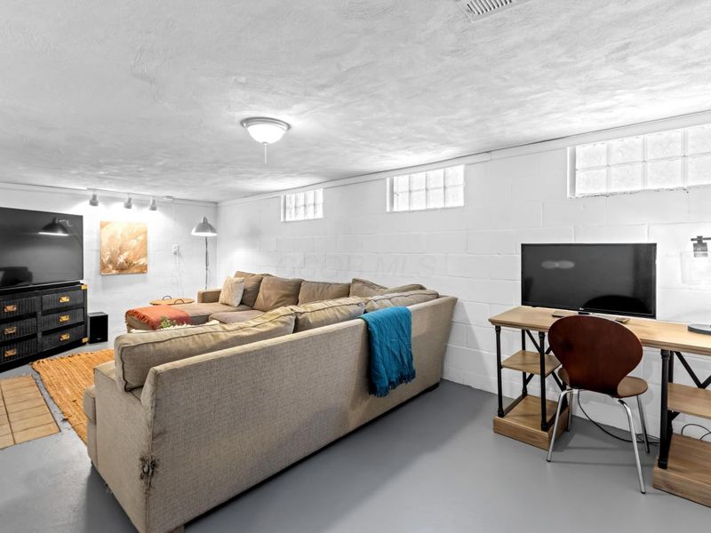 62 W Rathbone Avenue, Columbus, OH 43214 Photo 25