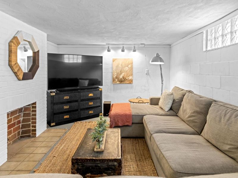 62 W Rathbone Avenue, Columbus, OH 43214 Photo 26