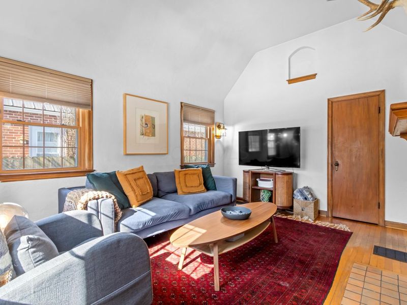 62 W Rathbone Avenue, Columbus, OH 43214 Photo 4