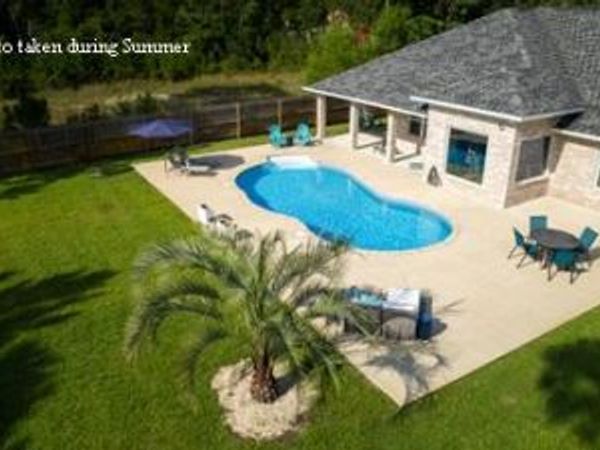 2714 Ola Broxson Road, Navarre, FL 32566