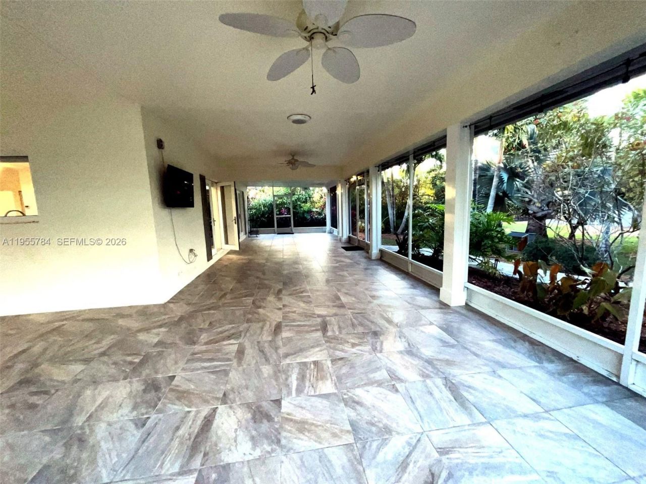 19695 SW 206th St, Miami, FL 33187 Photo