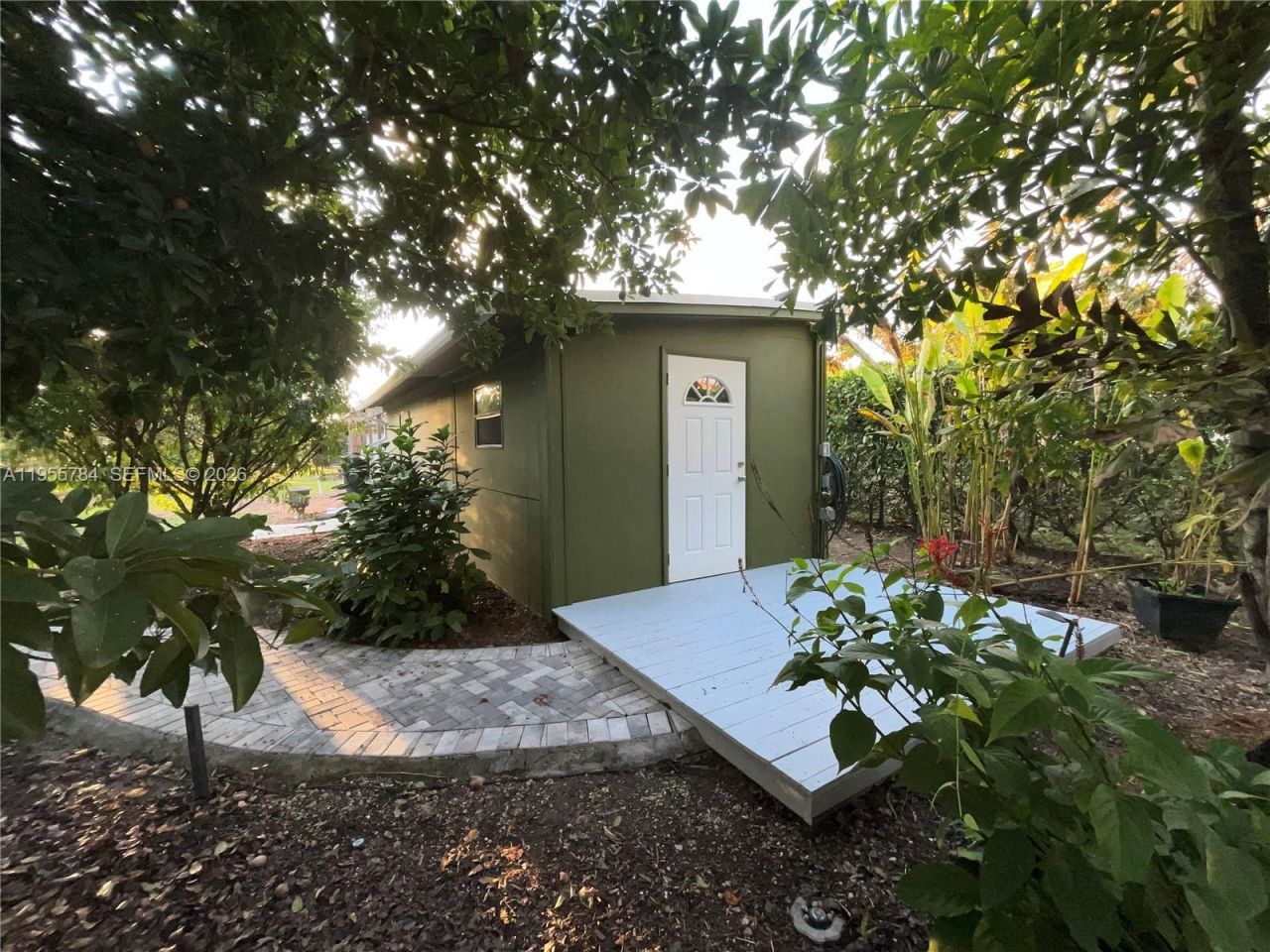 19695 SW 206th St, Miami, FL 33187 Photo