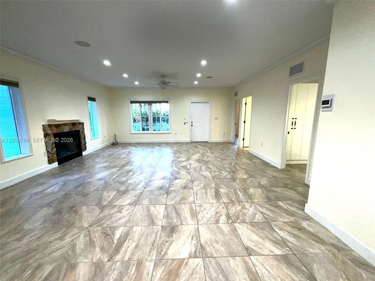 19695 SW 206th St, Miami, FL 33187 Photo