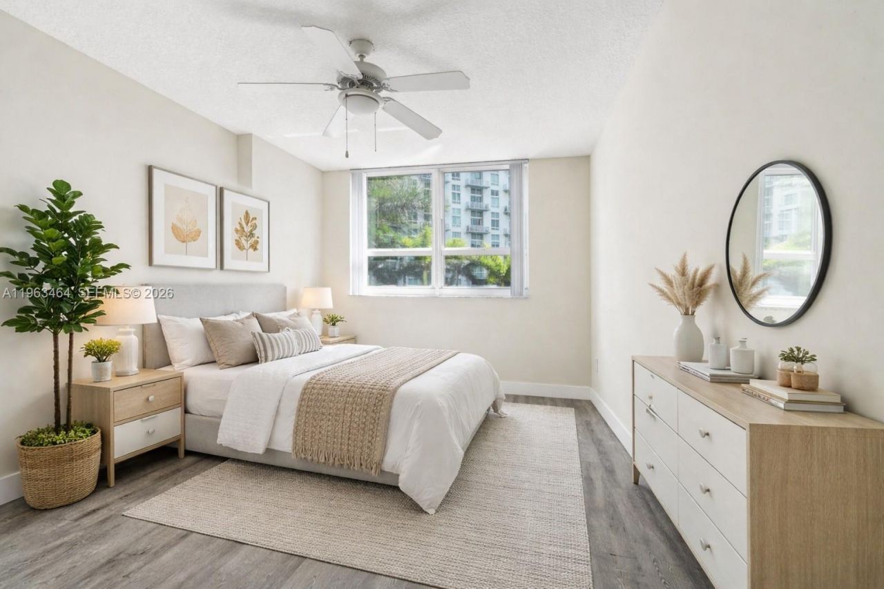 2000 N Bayshore Dr , Unit 304, Miami, FL 33137 Photo