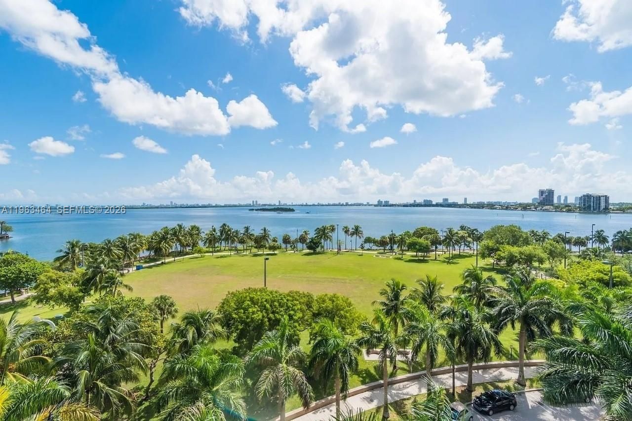 2000 N Bayshore Dr , Unit 304, Miami, FL 33137 Photo