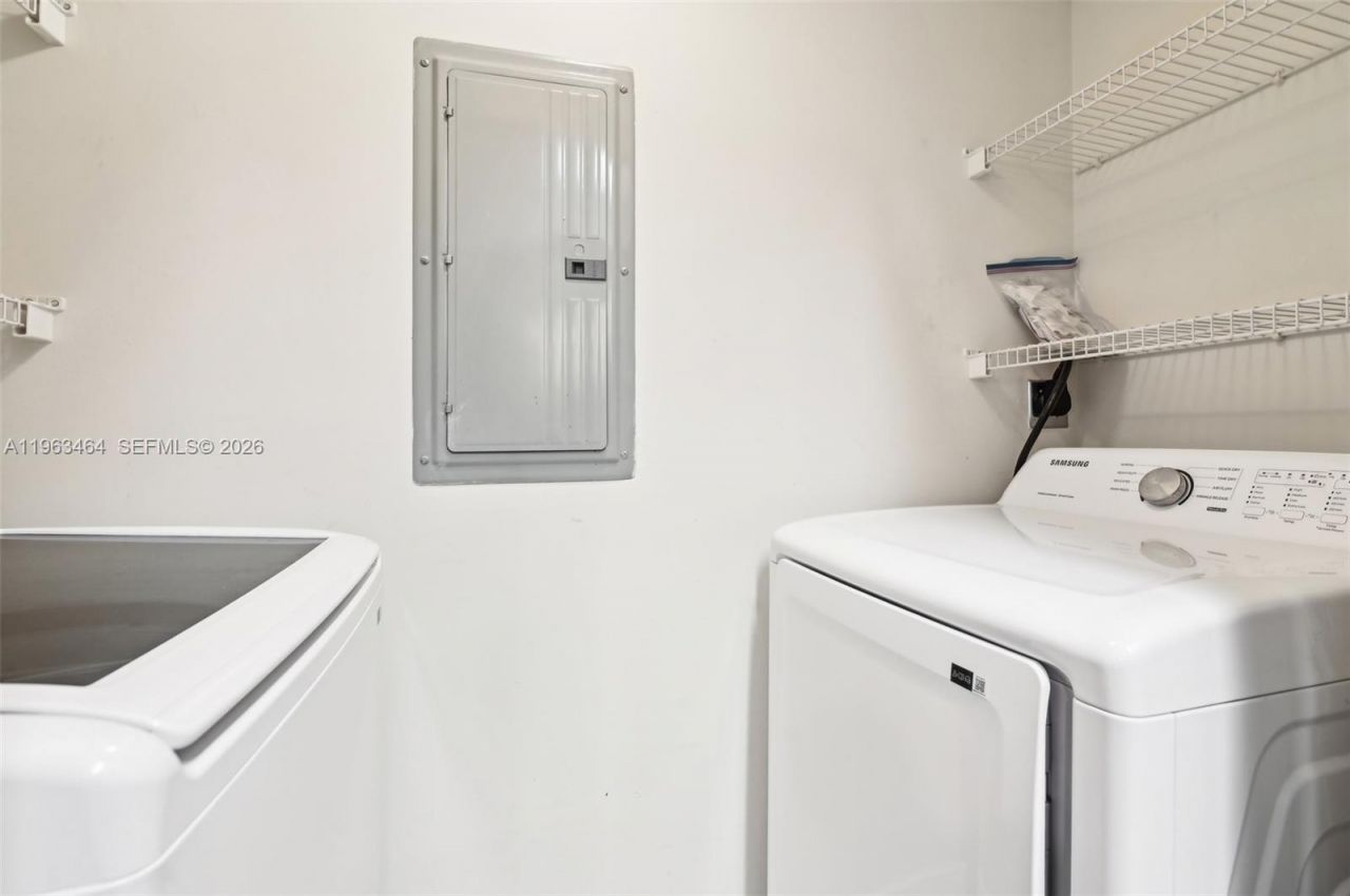 2000 N Bayshore Dr , Unit 304, Miami, FL 33137 Photo