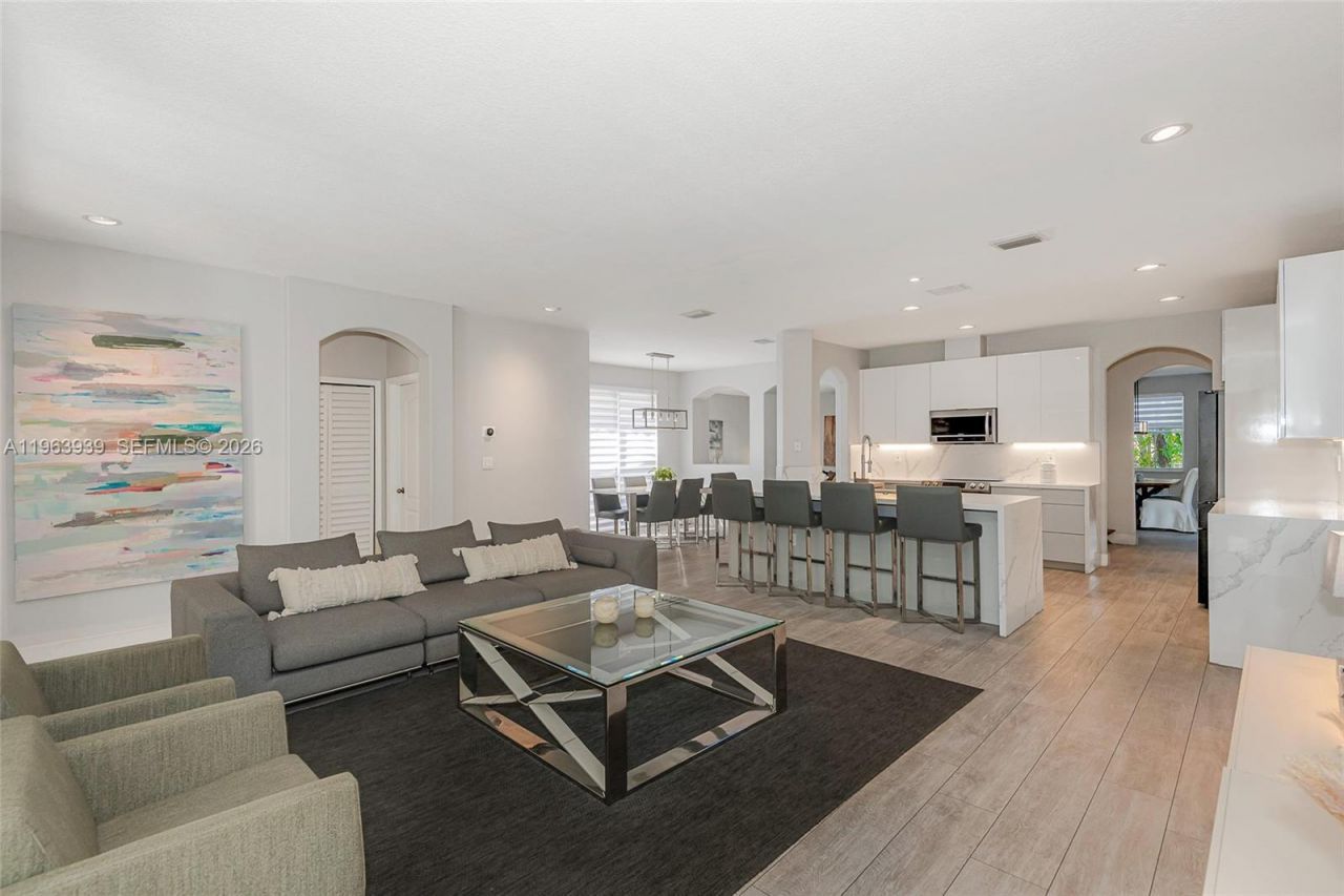 14900 SW 10th St, Miami, FL 33194 Photo