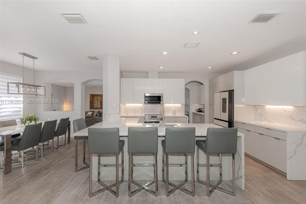 14900 SW 10th St, Miami, FL 33194 Photo