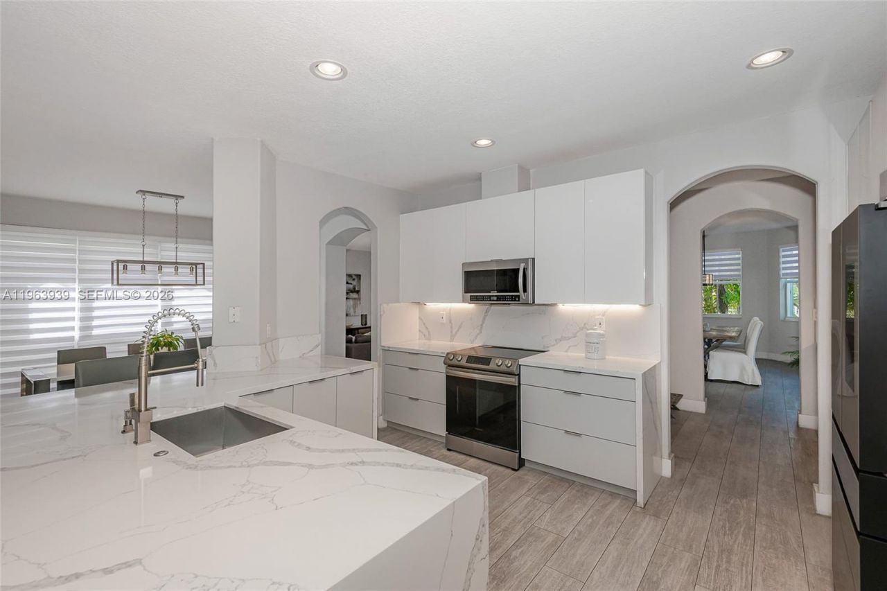 14900 SW 10th St, Miami, FL 33194 Photo