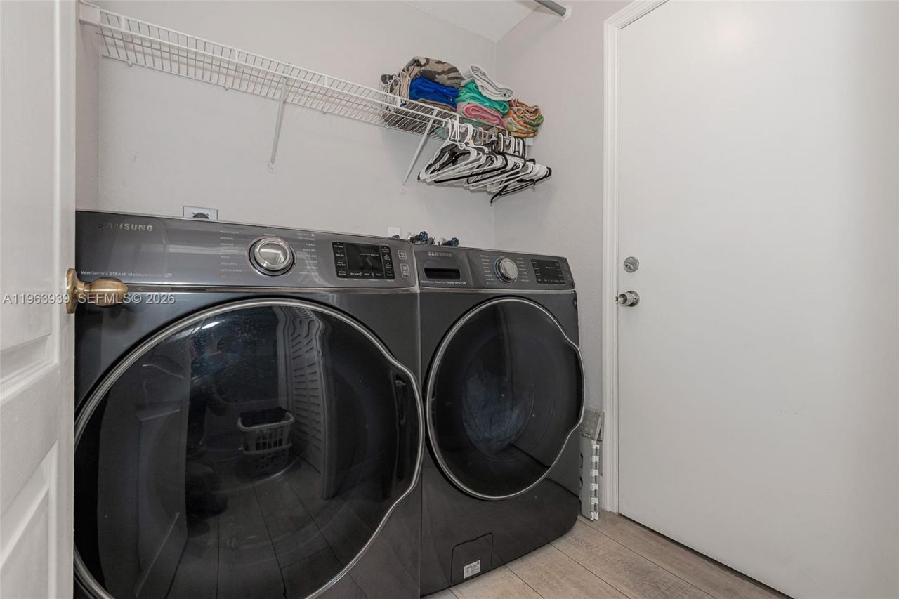 14900 SW 10th St, Miami, FL 33194 Photo