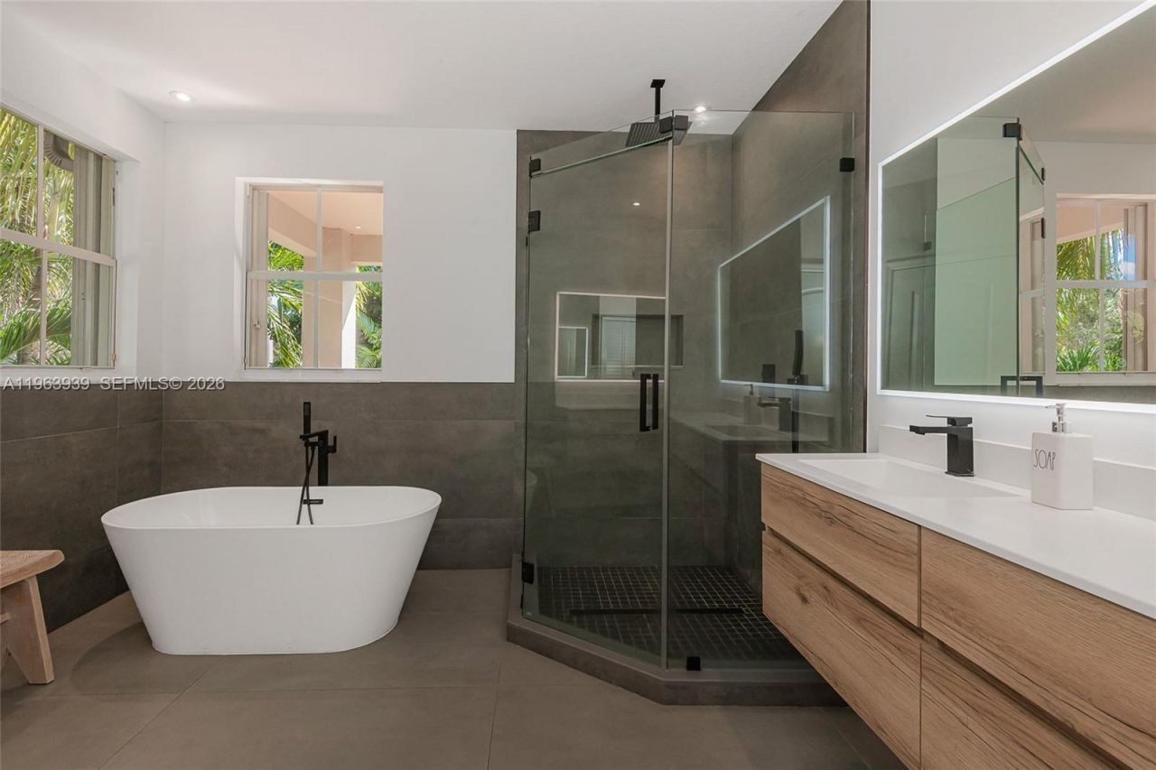 14900 SW 10th St, Miami, FL 33194 Photo