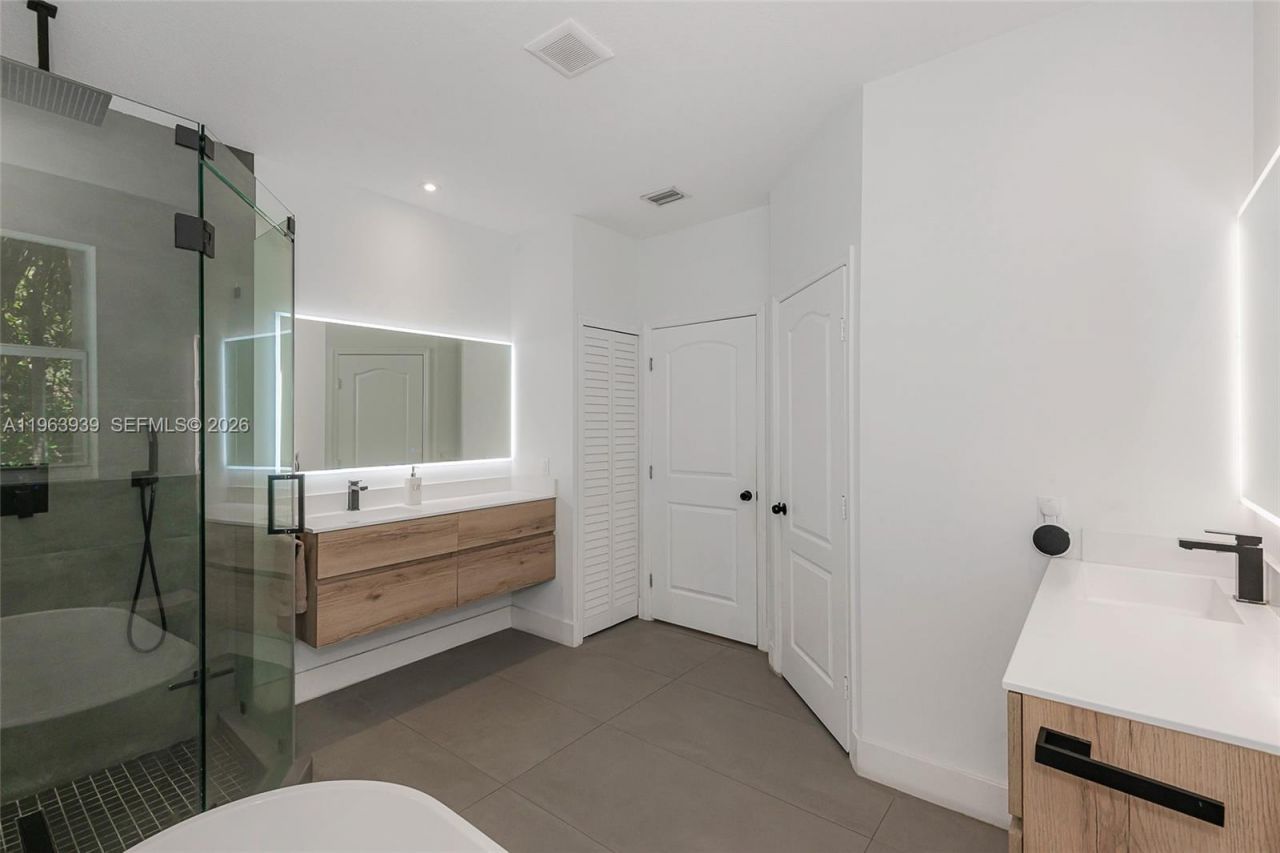 14900 SW 10th St, Miami, FL 33194 Photo