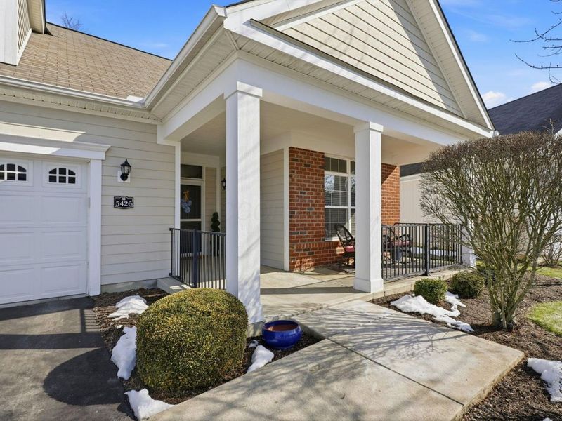 5426 Welbourne Place, Unit 31, New Albany, OH 43054 Photo 2